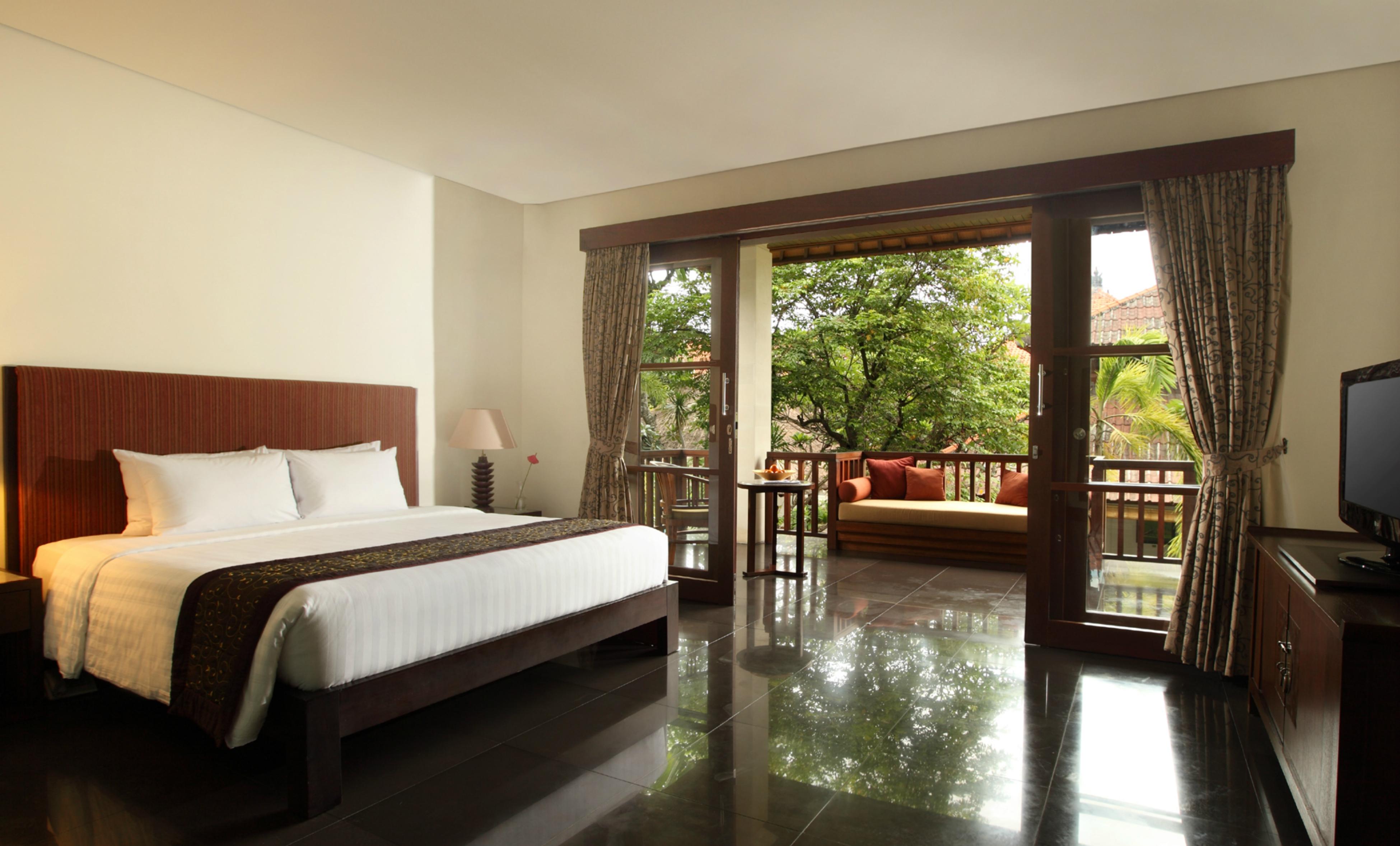 Griya Santrian A Beach Resort And Spa Санур Экстерьер фото