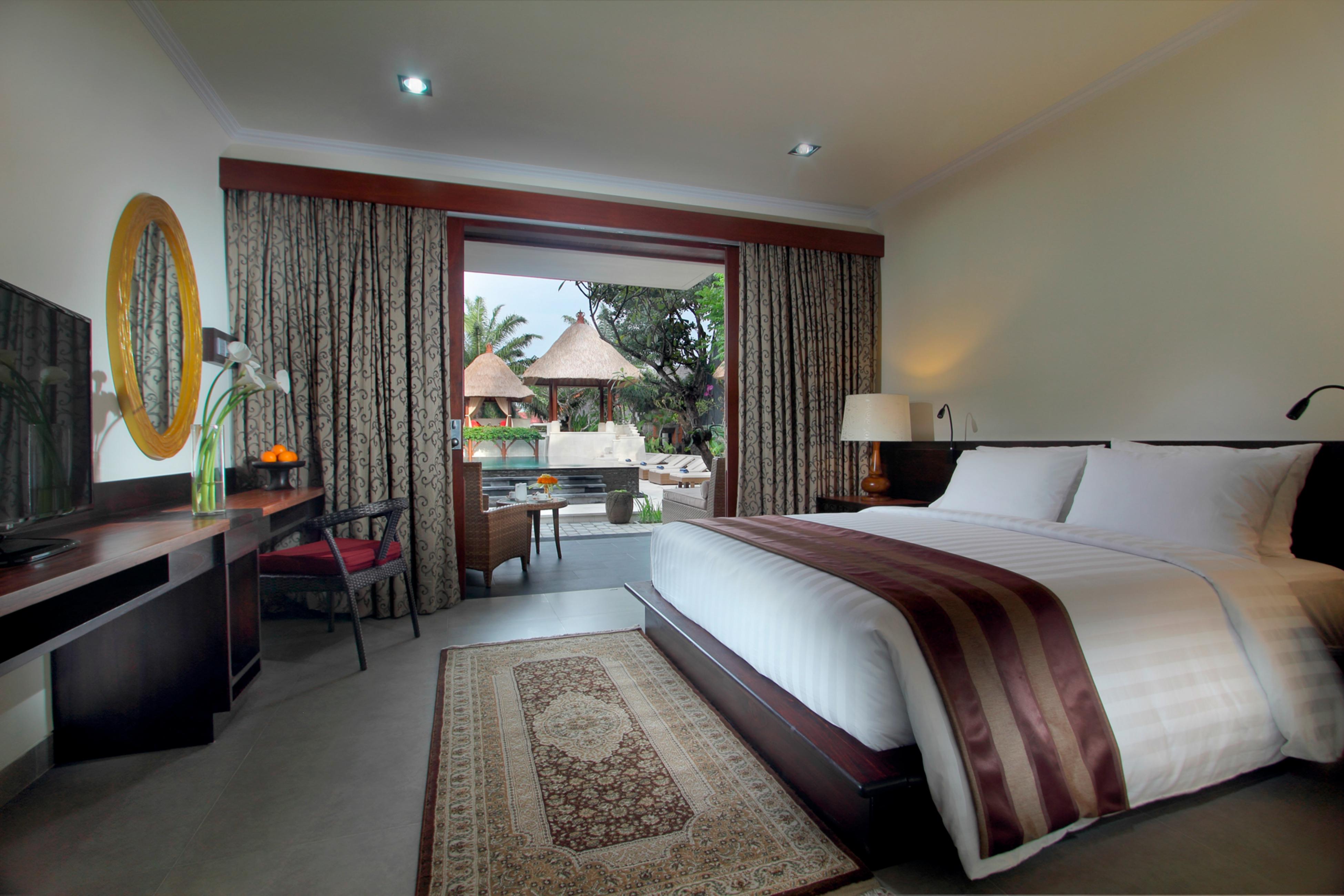 Griya Santrian A Beach Resort And Spa Санур Экстерьер фото