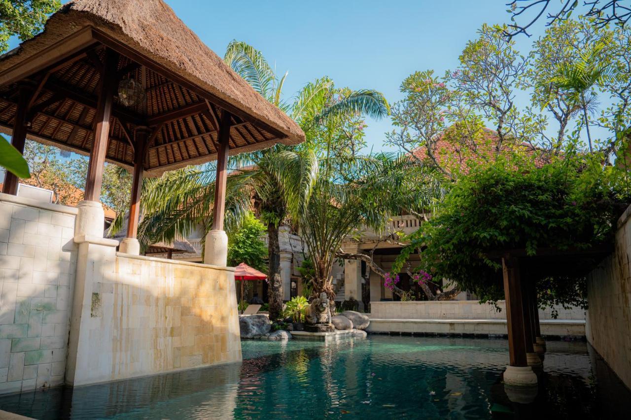 Griya Santrian A Beach Resort And Spa Санур Экстерьер фото