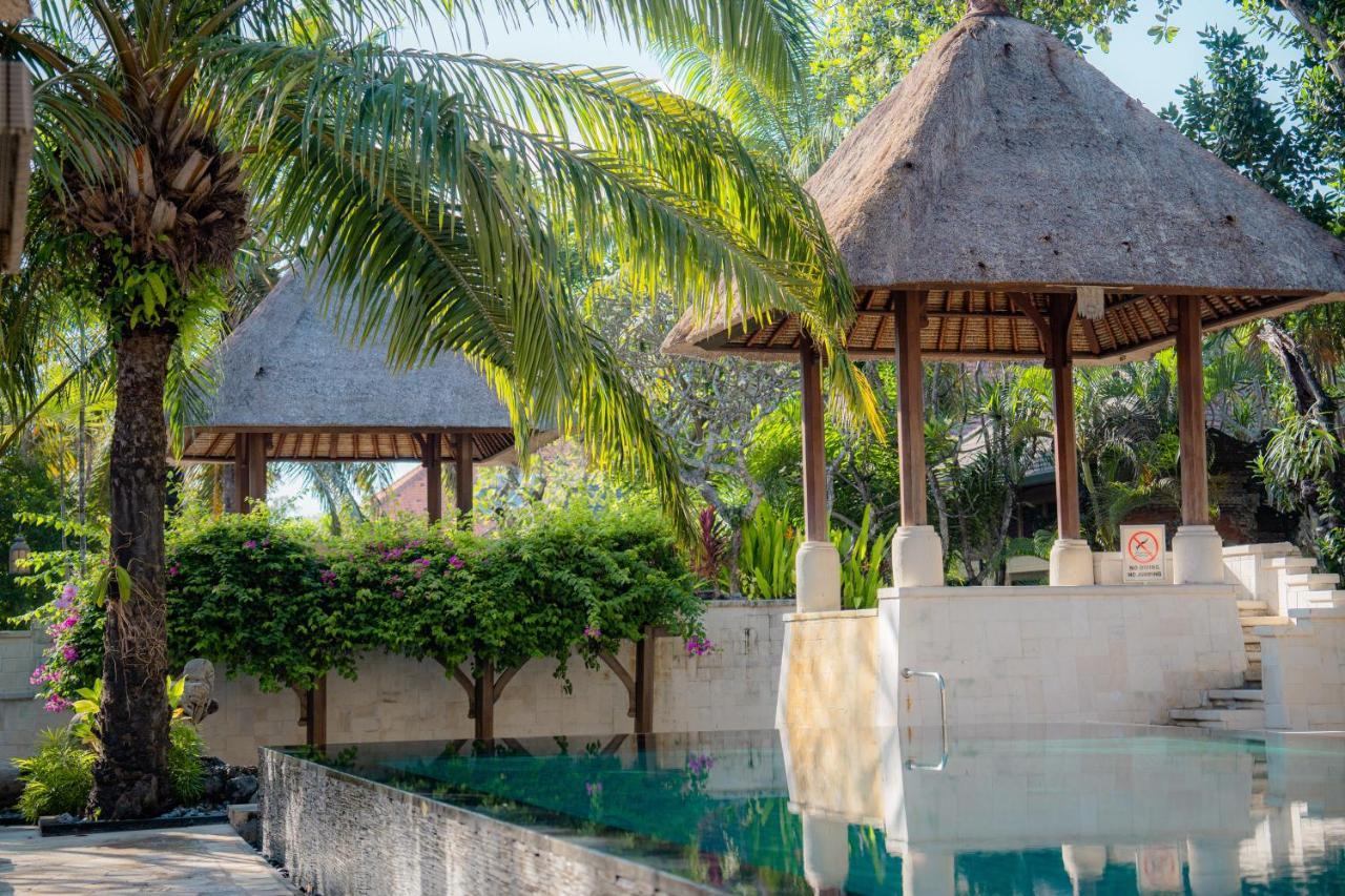 Griya Santrian A Beach Resort And Spa Санур Экстерьер фото