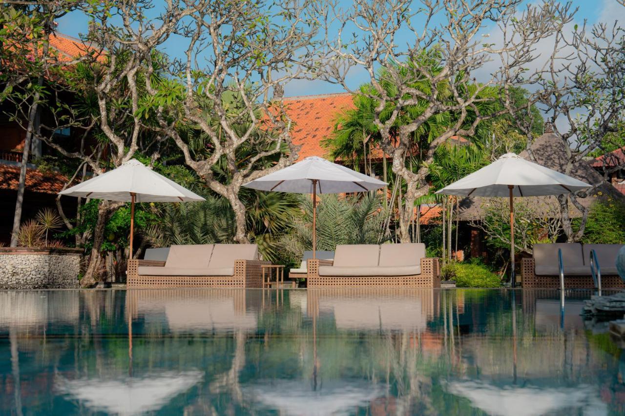 Griya Santrian A Beach Resort And Spa Санур Экстерьер фото