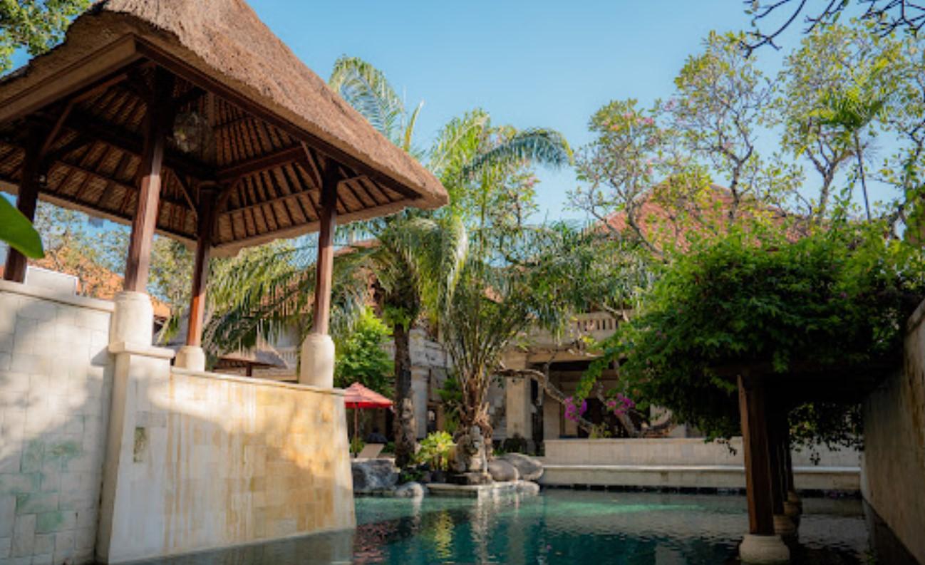 Griya Santrian A Beach Resort And Spa Санур Экстерьер фото